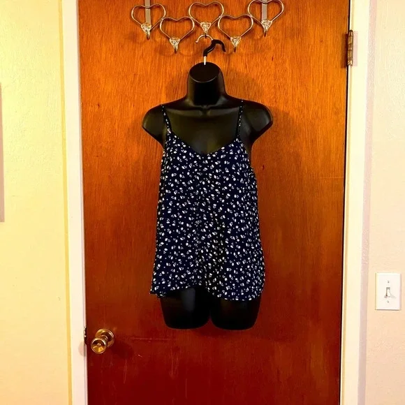 Hippie Rose Blue Floral Sleeveless Blouse - Picture 8 of 16